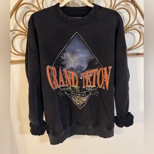 Abercrombie graphic sweatshirt grand Teton sz m
